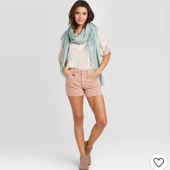 Universal Threads Shorts Target Jeans - Picture 3 of 6